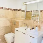 Appartamento Beau 2 Pièces Emplacement N 1 Proche De La