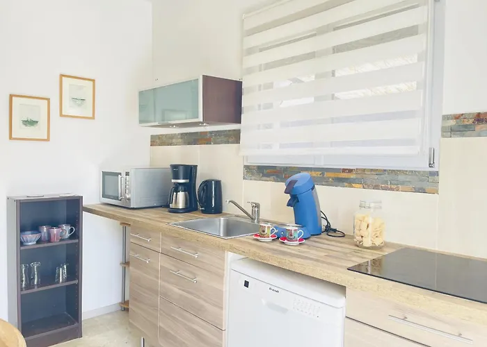 Beau 2 Pièces Emplacement N 1 Proche De La Appartement Fréjus