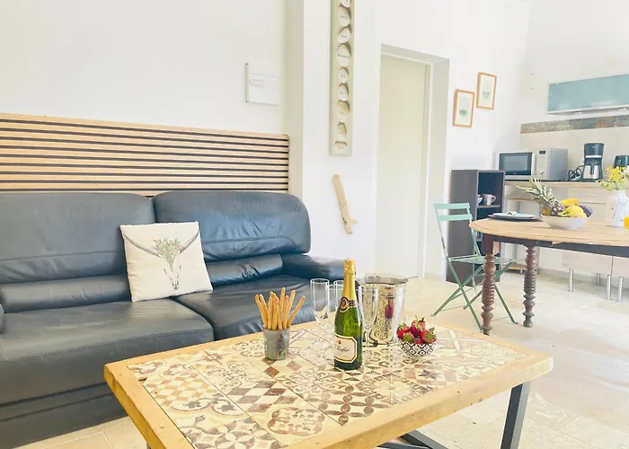 Lägenhet Beau 2 Pieces Emplacement N 1 Proche De La Fréjus