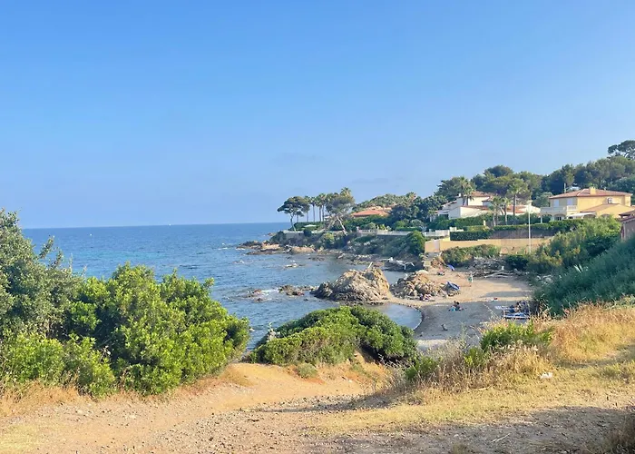 Beau 2 Pièces Emplacement N 1 Proche De La Fréjus